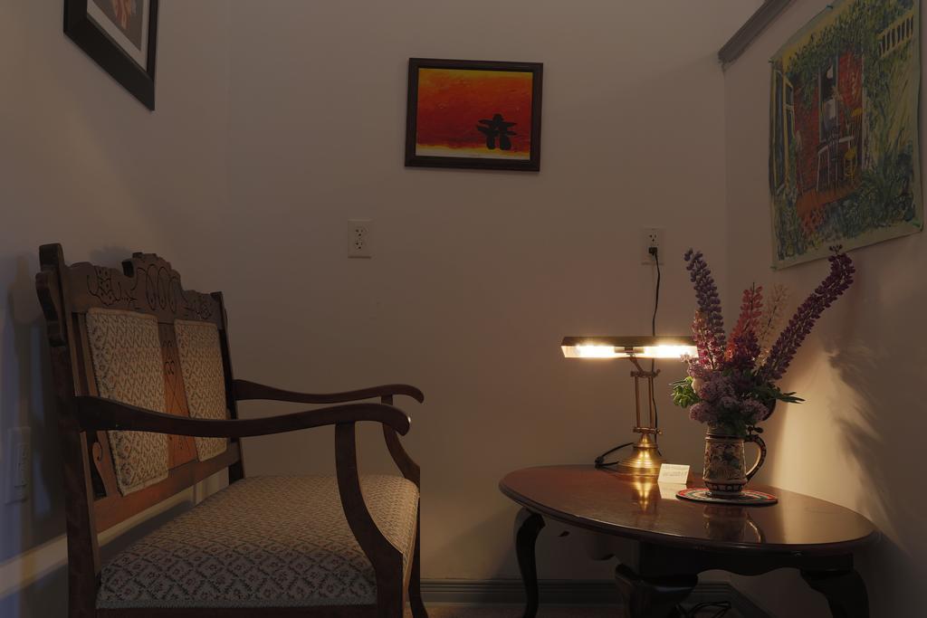Meems Elliston B&B Εξωτερικό φωτογραφία